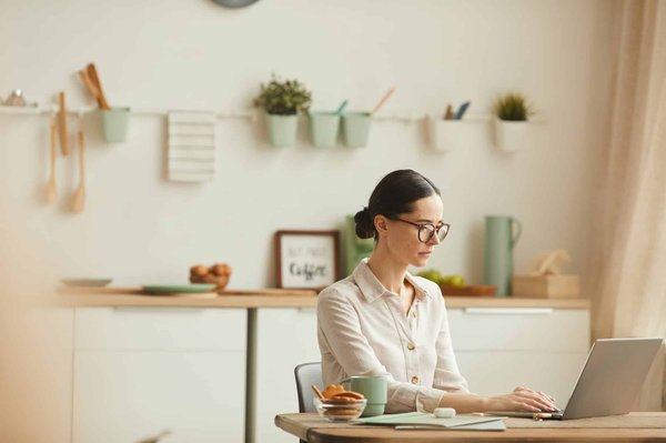 Top Vegan Leather Choices for Chic and Professional Bags: Elevate Your Style Sustainably